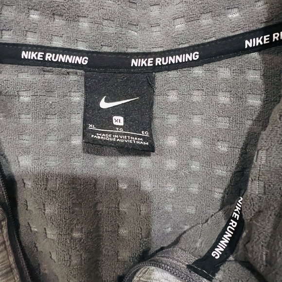 Nike Men's Therma Element 1/2 Zip Long Sleeve Running Shirt XL Gray Top BV4713 - Picture 10 of 16